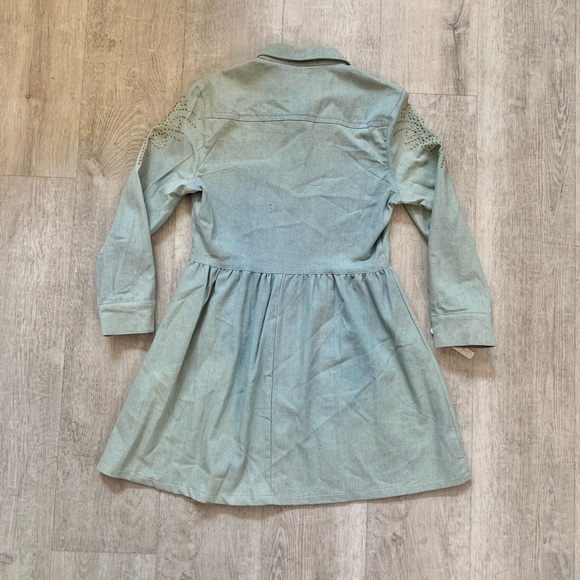 Light Denim Studded Snap Button Collar Dress - Picture 7 of 8